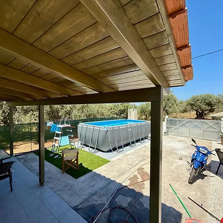 Cretanbluebungalowchania Semesterbostad